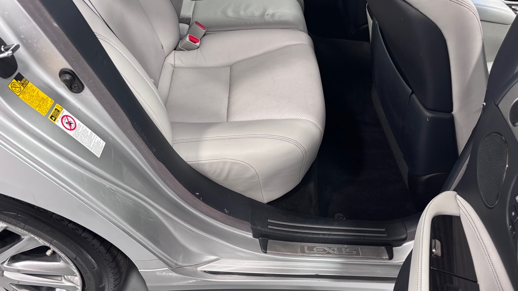 Photo 25 of this LEXUS LS 460 ULTR LUX
