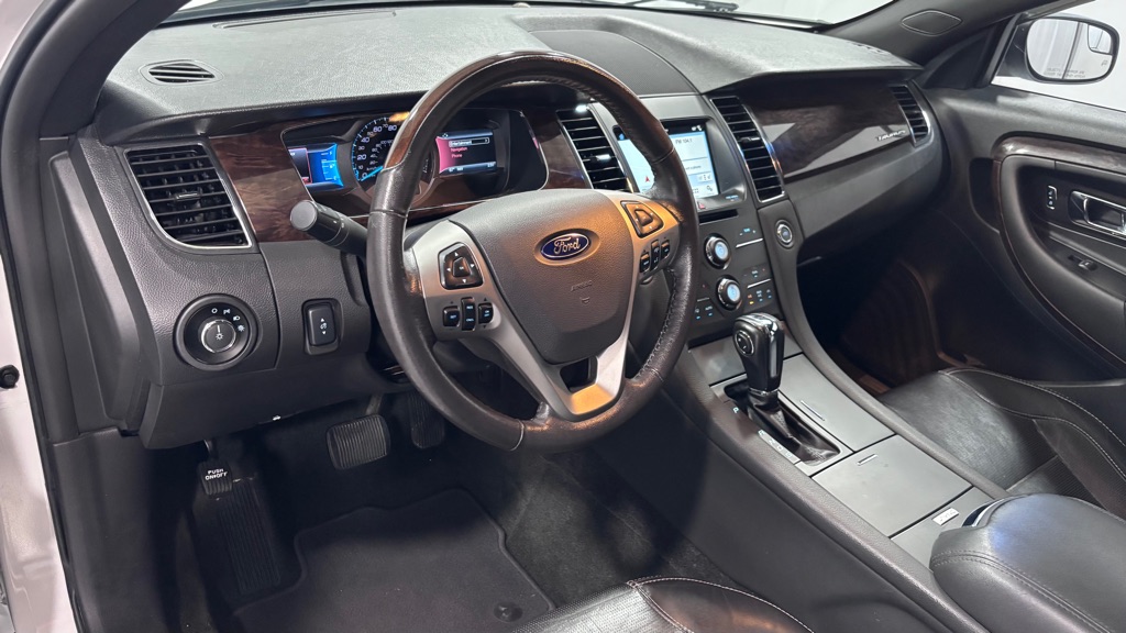 Photo 9 of this FORD TAURUS LIMITED