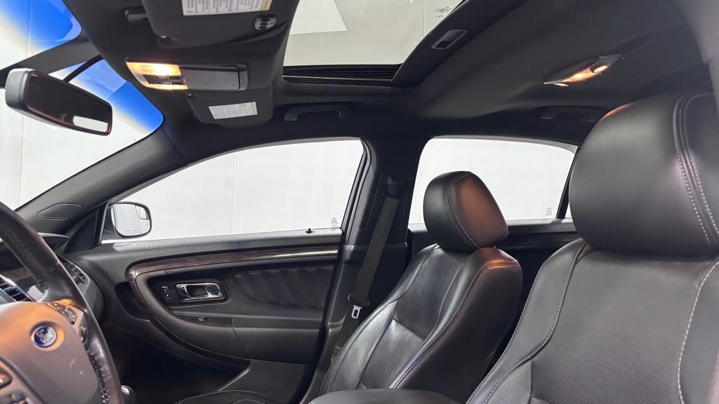 Photo 12 of this FORD TAURUS LIMITED