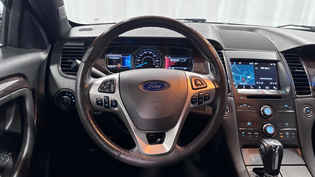 Photo 13 of this FORD TAURUS LIMITED