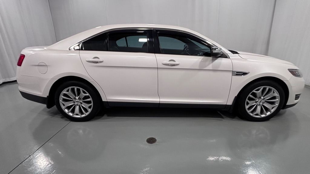 Photo 4 of this FORD TAURUS LIMITED