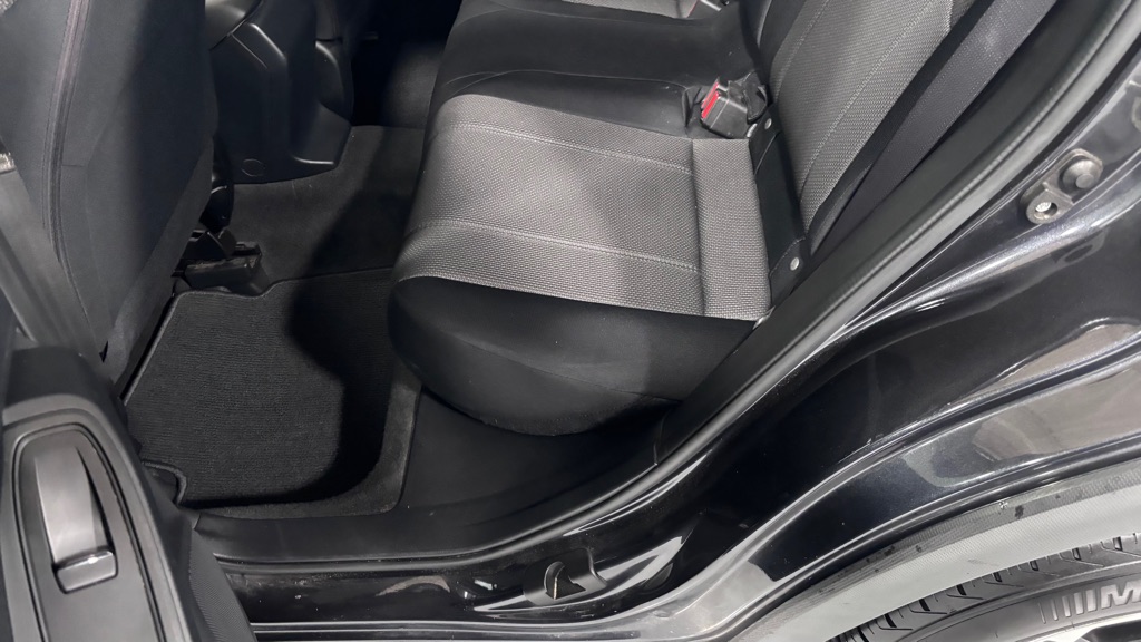 Photo 22 of this SUBARU CROSSTREK