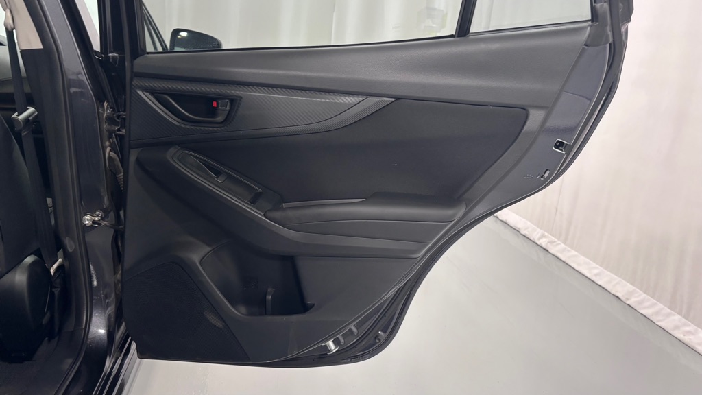 Photo 28 of this SUBARU CROSSTREK