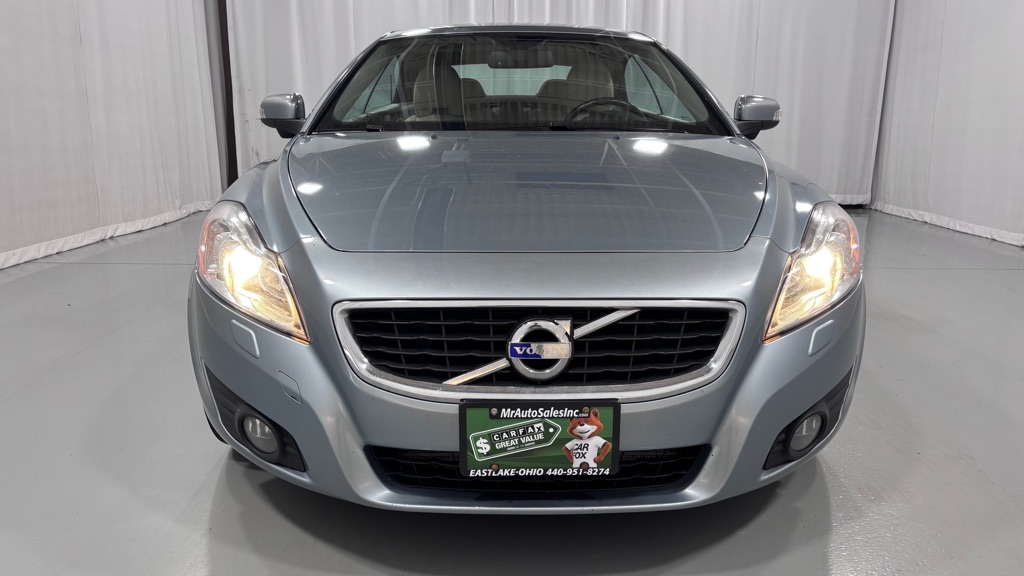 Photo 2 of this VOLVO C70 T5