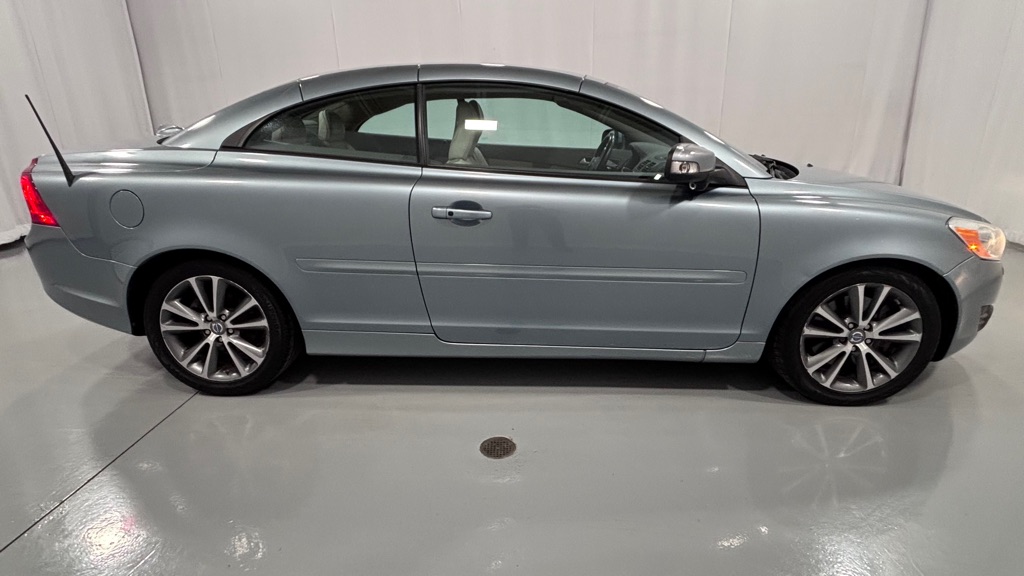 Photo 4 of this VOLVO C70 T5