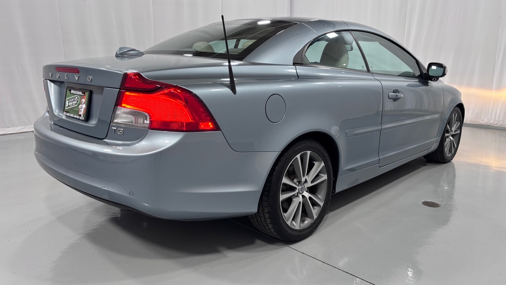 Photo 5 of this VOLVO C70 T5