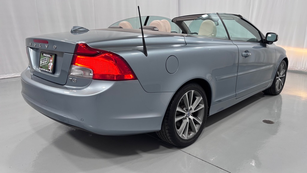 Photo 13 of this VOLVO C70 T5