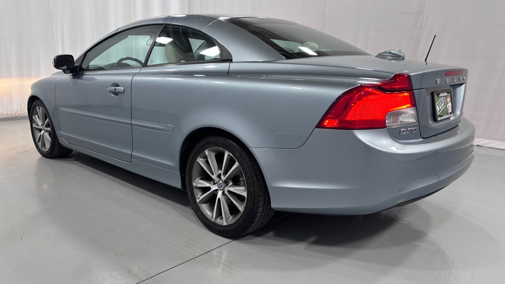 Photo 7 of this VOLVO C70 T5