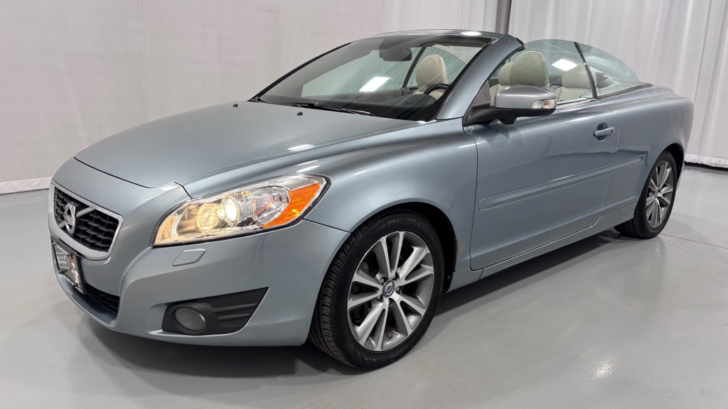 Photo 9 of this VOLVO C70 T5