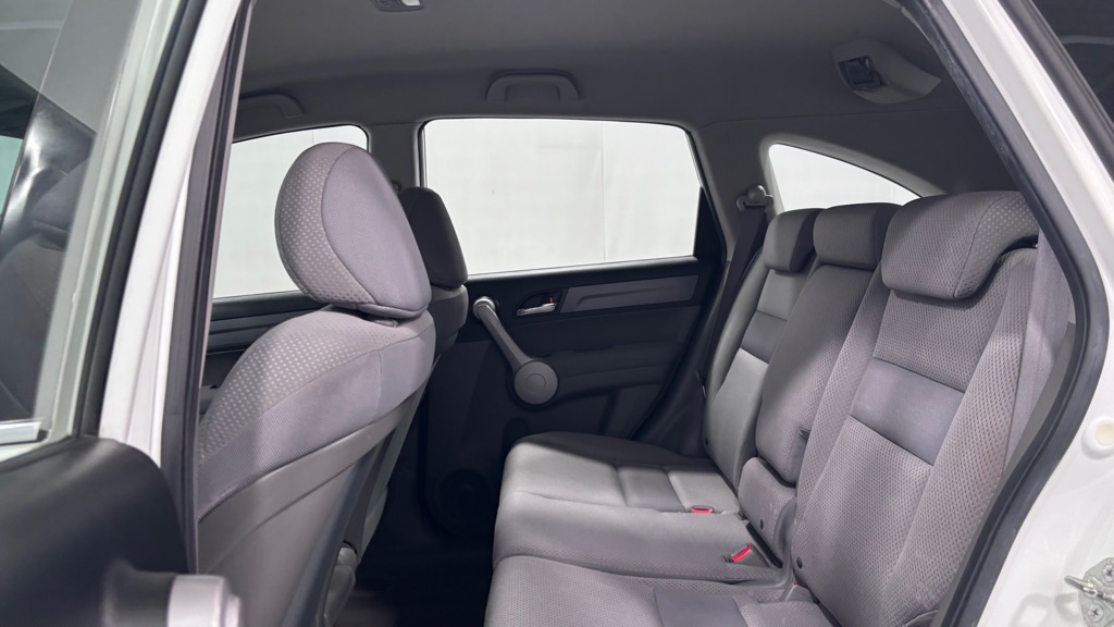 Photo 23 of this HONDA CR-V LX