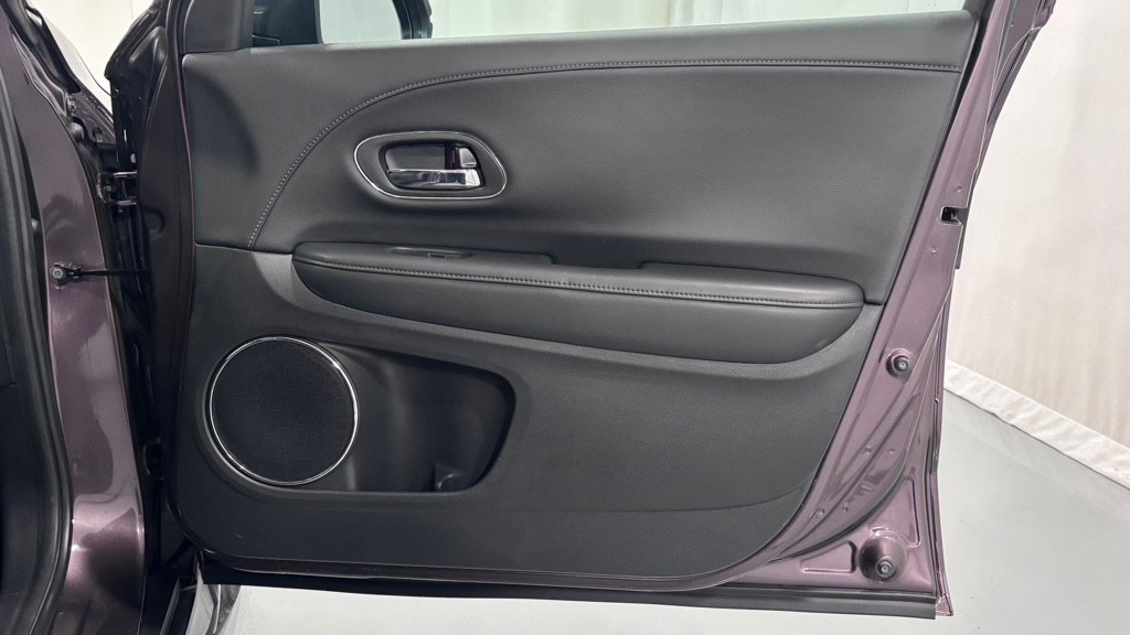 Photo 21 of this HONDA HR-V