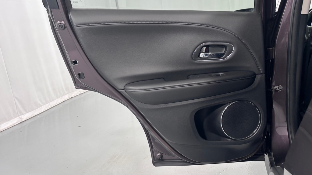 Photo 24 of this HONDA HR-V