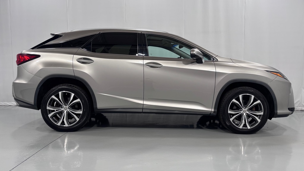 Photo 4 of this LEXUS RX 350