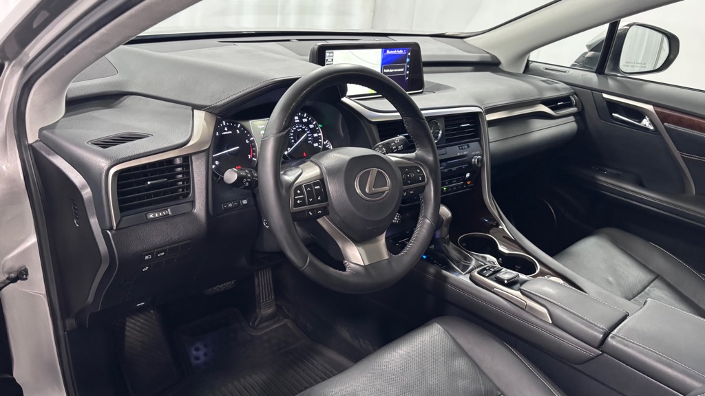 Photo 9 of this LEXUS RX 350