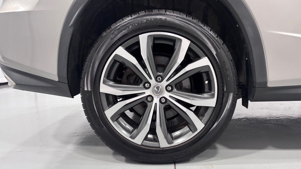Photo 34 of this LEXUS RX 350