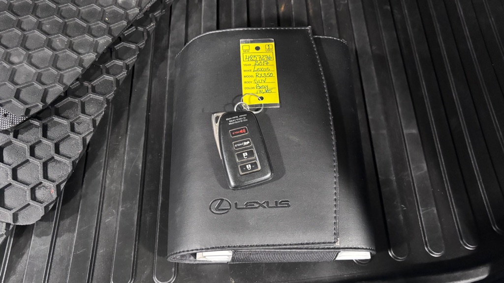 Photo 35 of this LEXUS RX 350