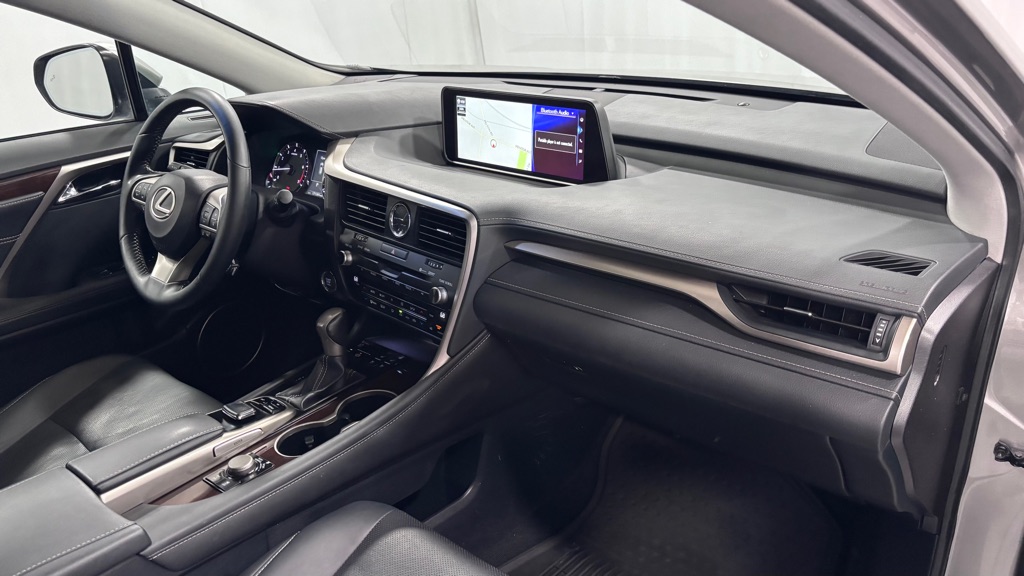 Photo 18 of this LEXUS RX 350