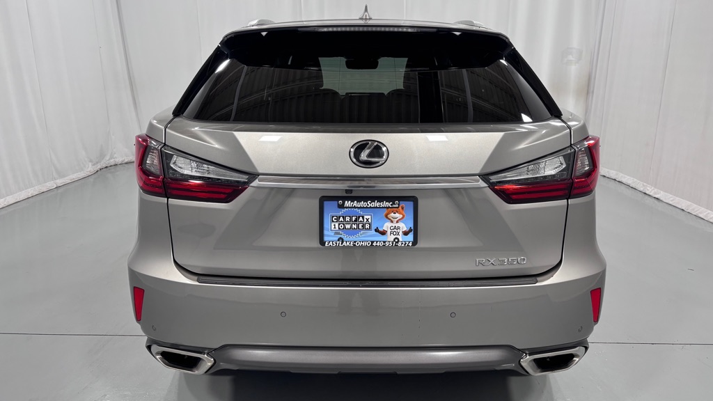 Photo 6 of this LEXUS RX 350