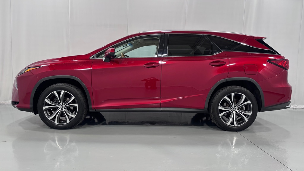 Photo 8 of this LEXUS RX 350 L