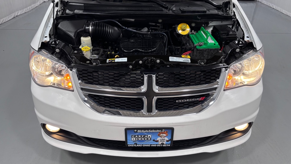 Photo 28 of this DODGE GRAND CARAVAN
