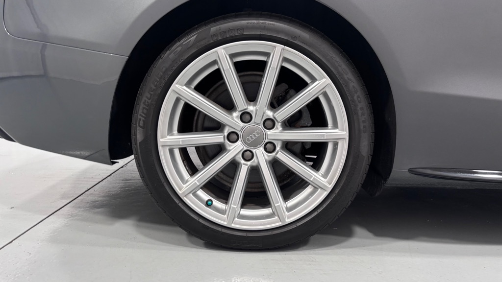 Photo 39 of this AUDI A5 2.OT SPORT