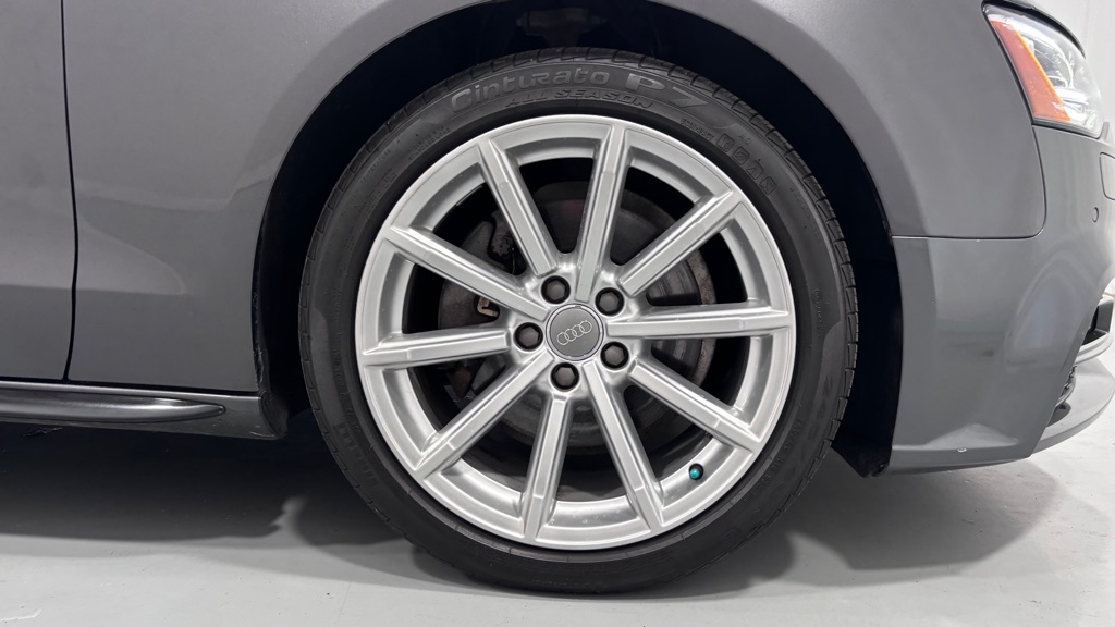 Photo 38 of this AUDI A5 2.OT SPORT