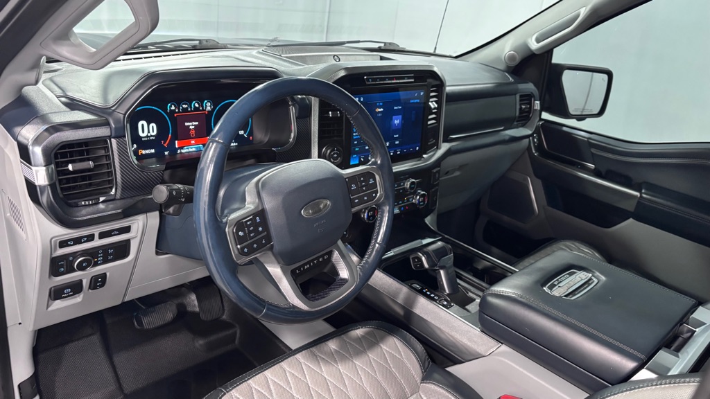 Photo 9 of this FORD F150 LIMITED