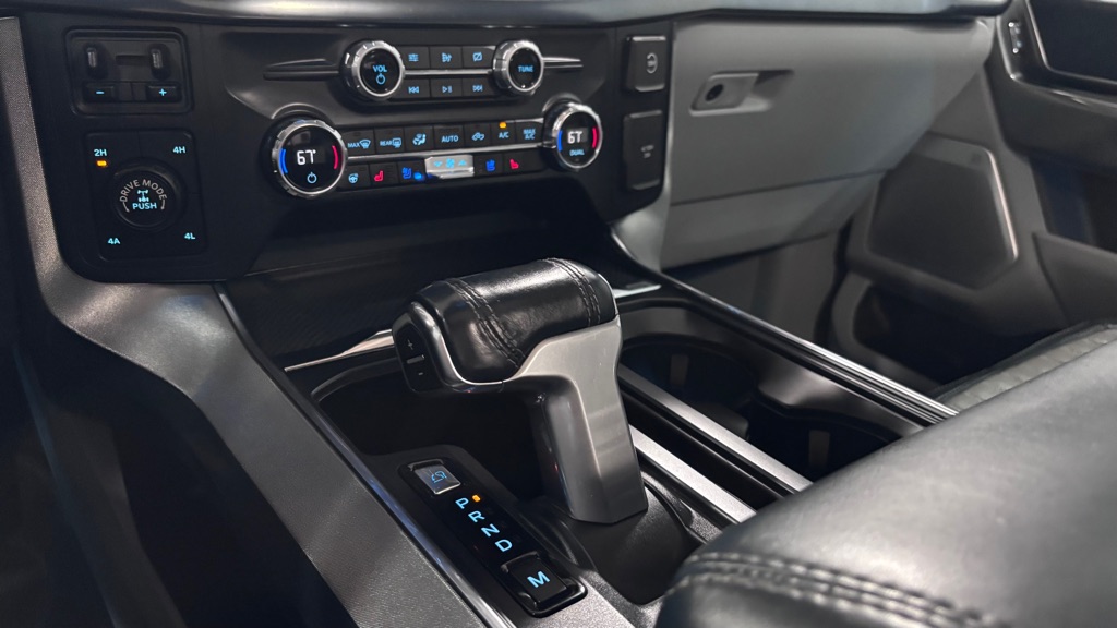 Photo 16 of this FORD F150 LIMITED