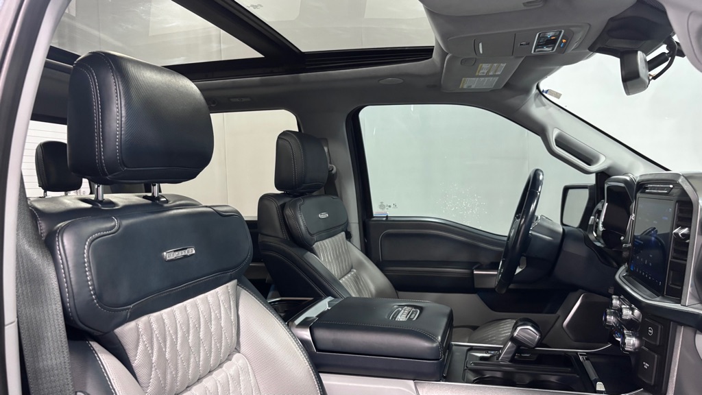 Photo 20 of this FORD F150 LIMITED