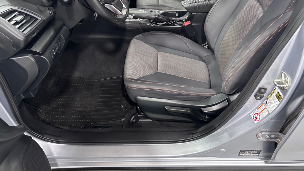 Photo 11 of this SUBARU CROSSTREK