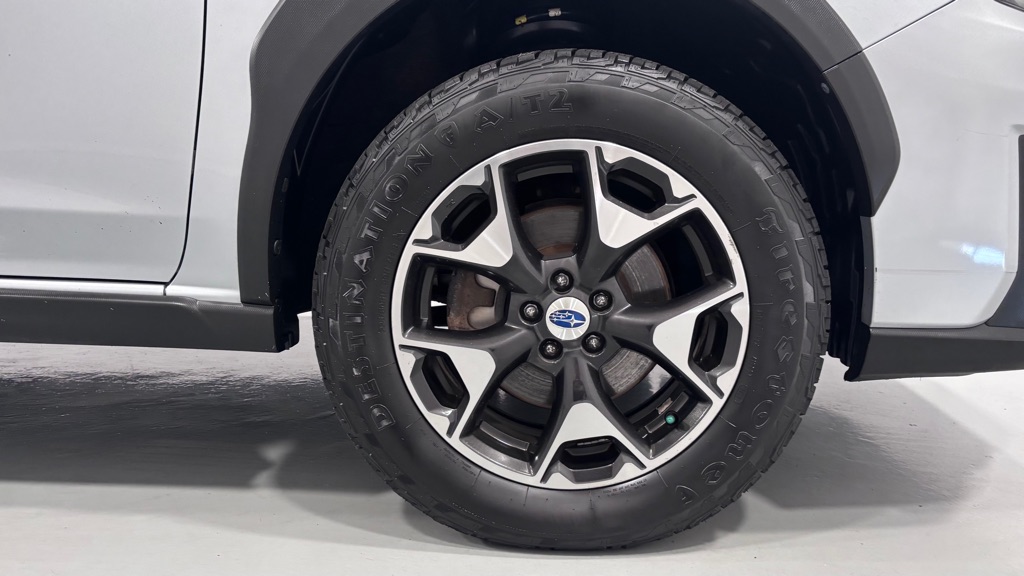 Photo 33 of this SUBARU CROSSTREK
