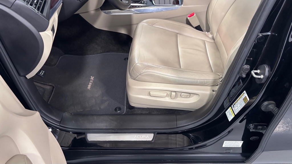 Photo 11 of this ACURA MDX TECHNOLOGY