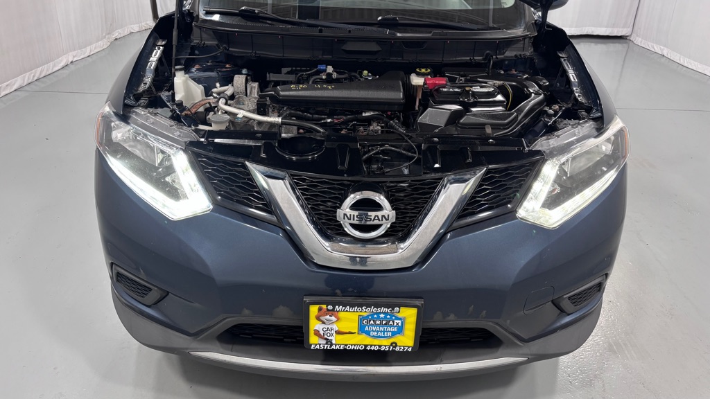 Photo 30 of this NISSAN ROGUE SV
