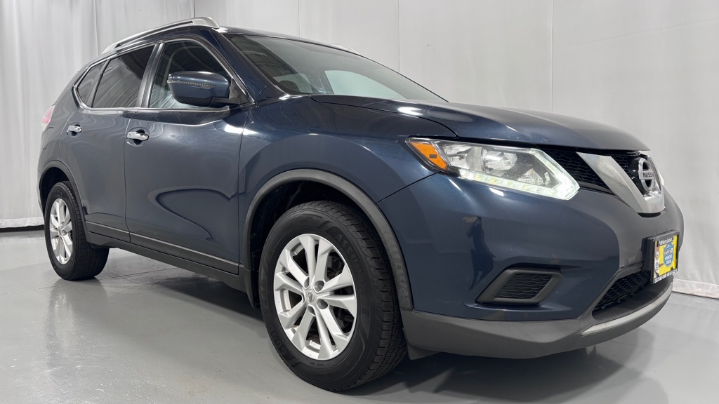 Photo 3 of this NISSAN ROGUE SV