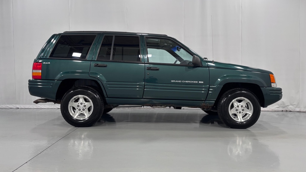 Photo 4 of this JEEP GRAND CHEROKEE