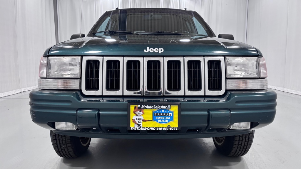 Photo 2 of this JEEP GRAND CHEROKEE