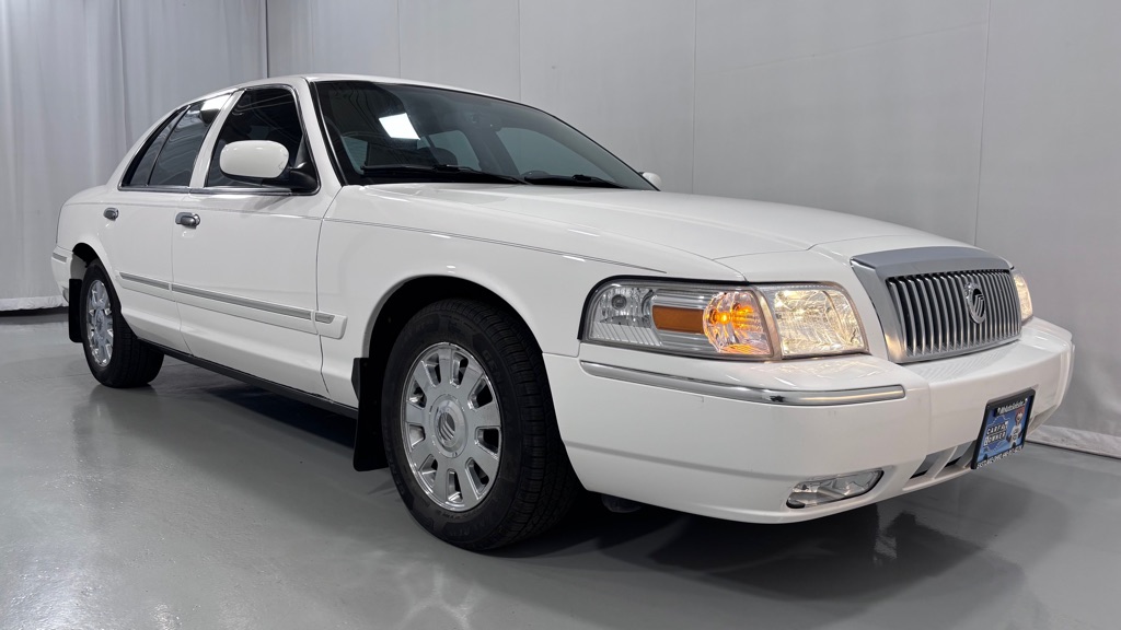Photo 3 of this MERCURY GRAND MARQUIS