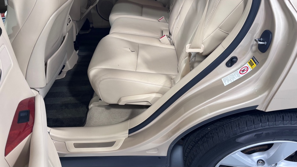 Photo 22 of this LEXUS RX 350