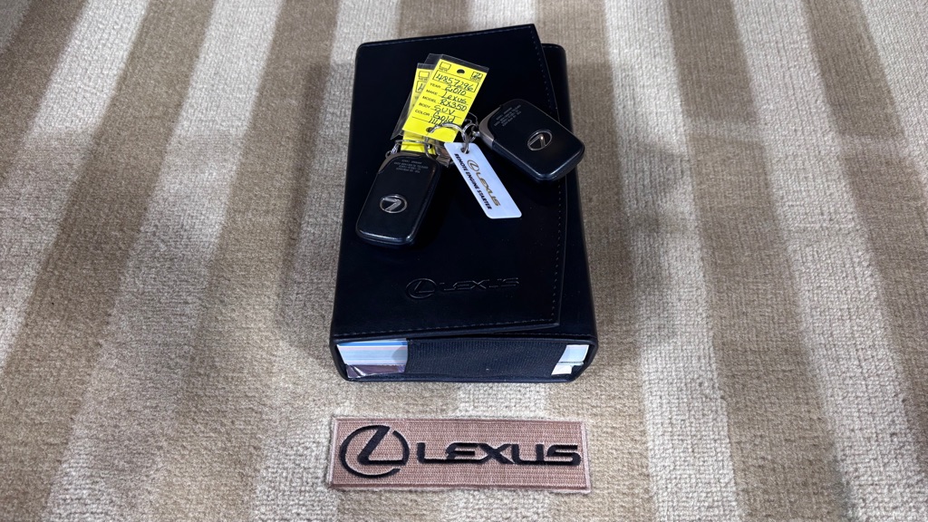 Photo 35 of this LEXUS RX 350