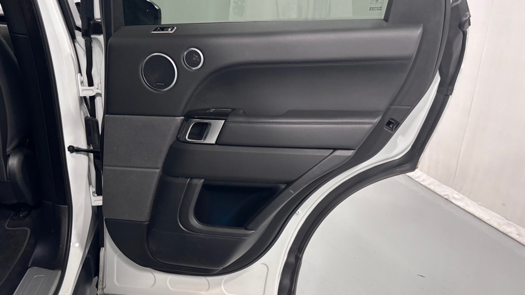 Photo 28 of this LAND ROVER RANGE ROVER SPO