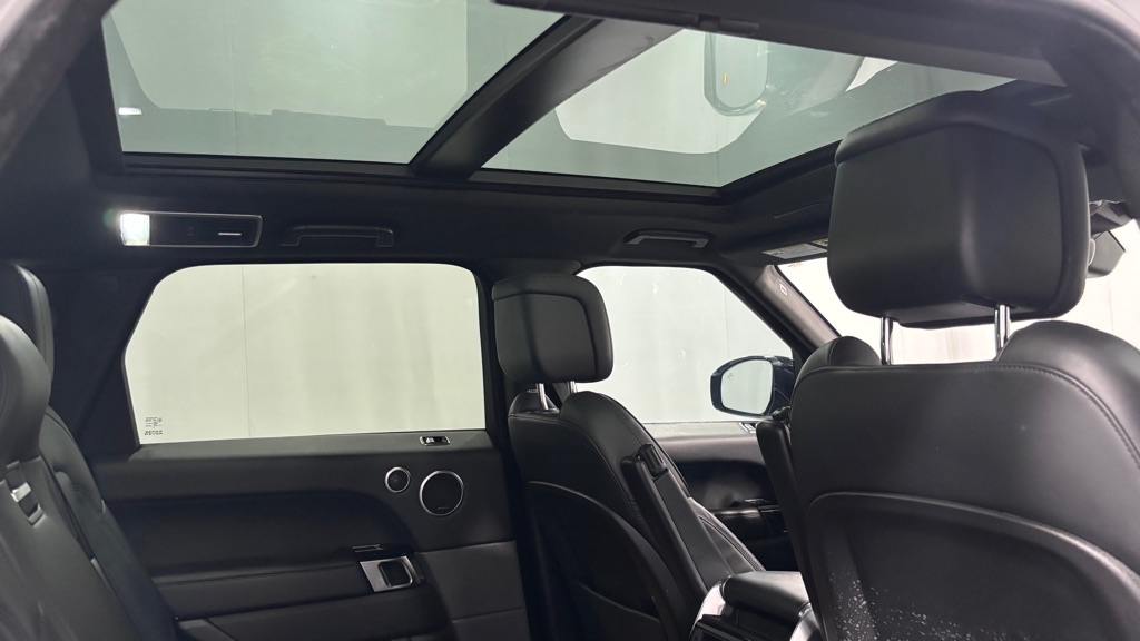 Photo 27 of this LAND ROVER RANGE ROVER SPO