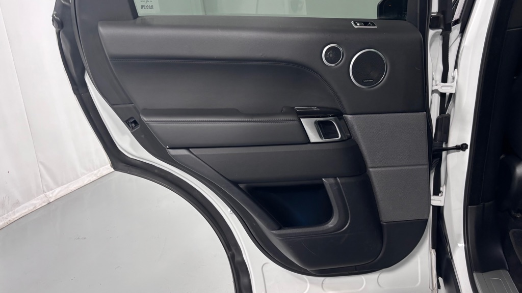 Photo 24 of this LAND ROVER RANGE ROVER SPO