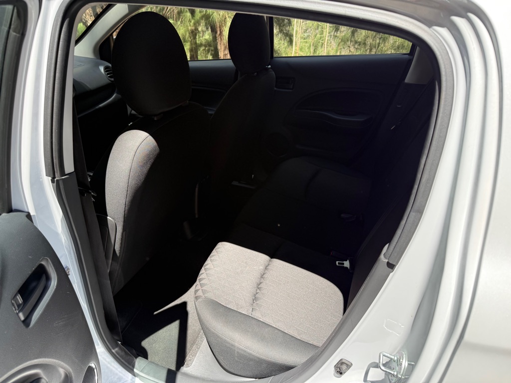 Photo 13 of this MITSUBISHI MIRAGE