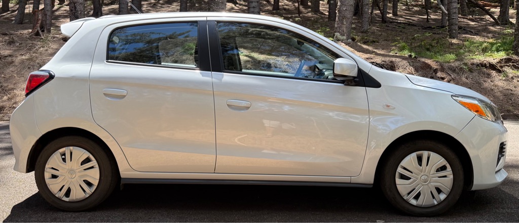 Photo 4 of this MITSUBISHI MIRAGE