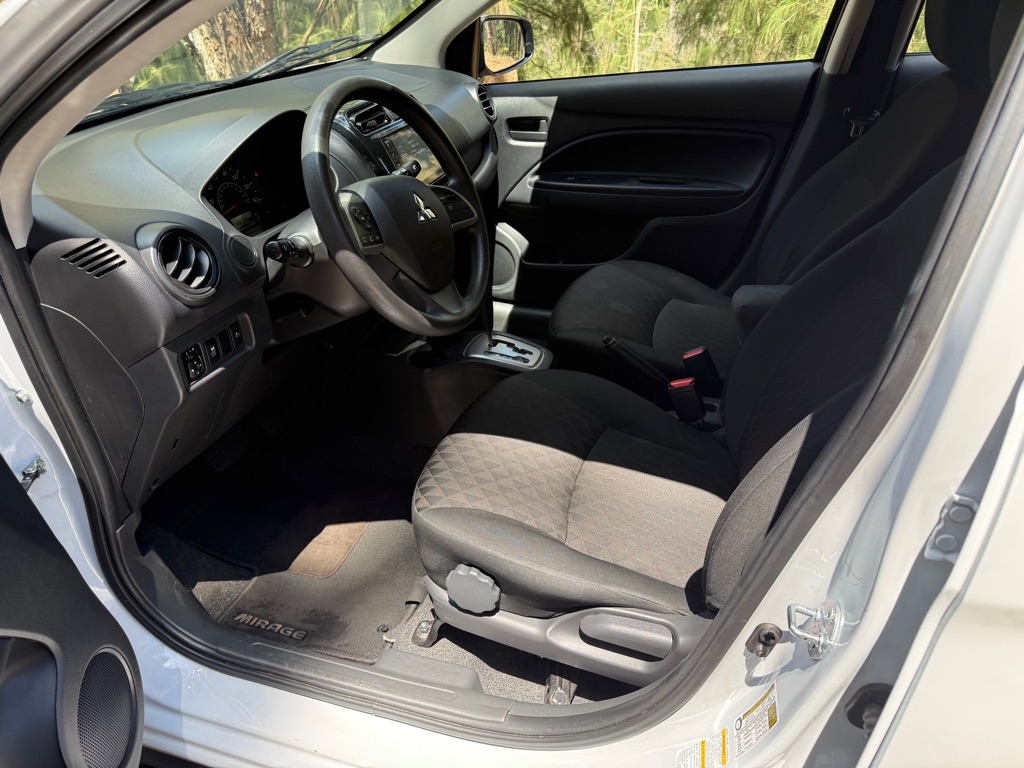 Photo 10 of this MITSUBISHI MIRAGE