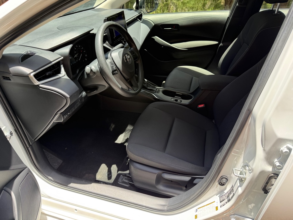 Photo 11 of this TOYOTA COROLLA