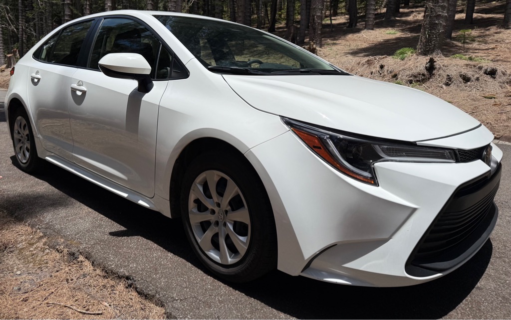 Photo 2 of this TOYOTA COROLLA