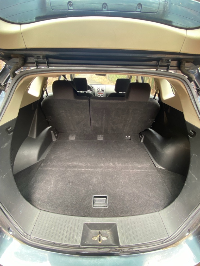 Photo 18 of this NISSAN ROGUE