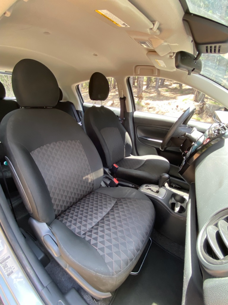 Photo 15 of this MITSUBISHI MIRAGE