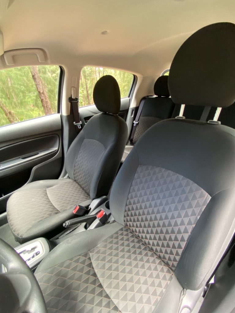Photo 36 of this MITSUBISHI MIRAGE
